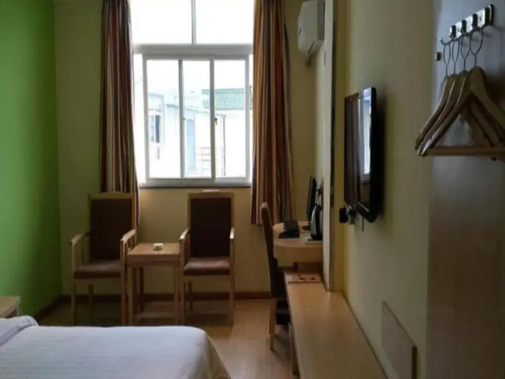 Bed in 7 Days Inn Bijie Jinsha Hebin Road Bed in 7 Days Inn Bijie Jinsha Hebin Road