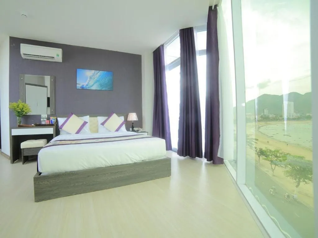 Bed in La Mer Hotel Nha Trang