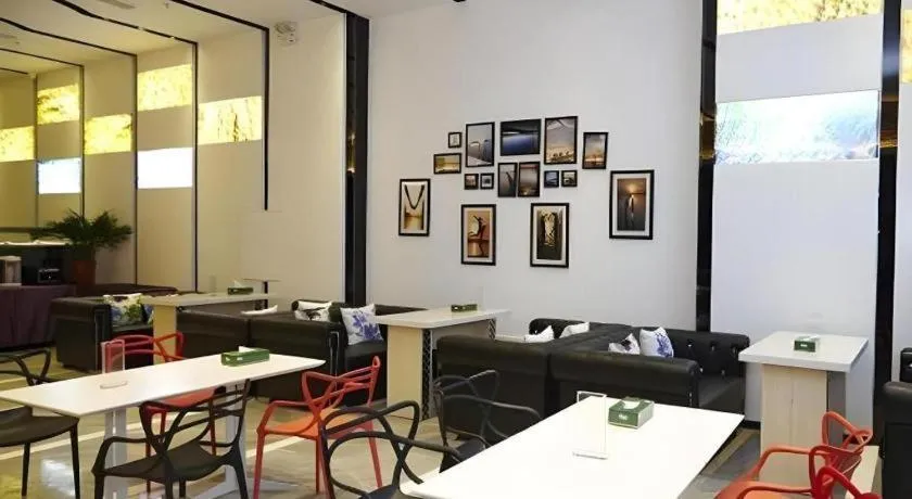 LAVANDE Hotel Dalian Huanan Square North Railway Station