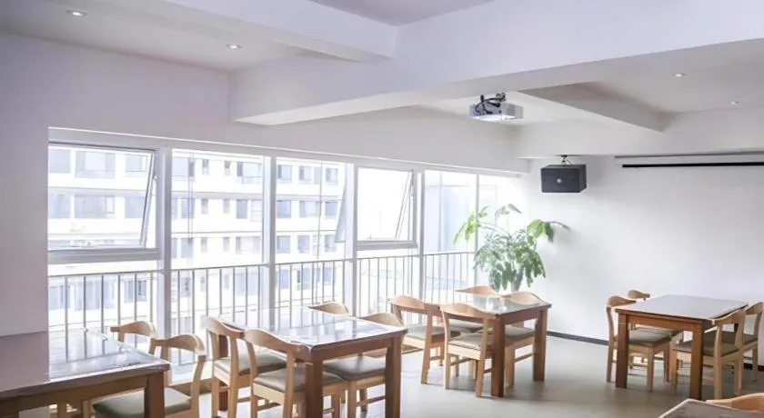 LAVANDE Hotel Dalian Huanan Square North Railway Station