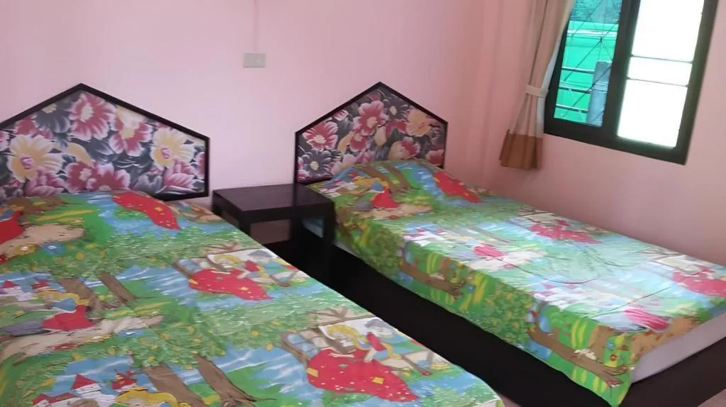 Bed in Ruen View Resort