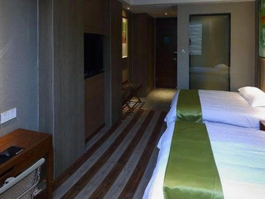 Bed in GreenTree Inn Fujian Fuzhou Software Park River View Business Hotel
