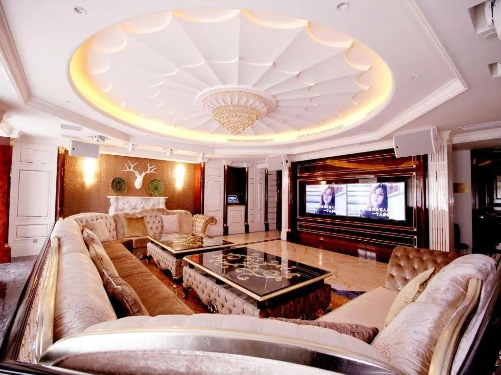 Lake Piedmont International Hotel