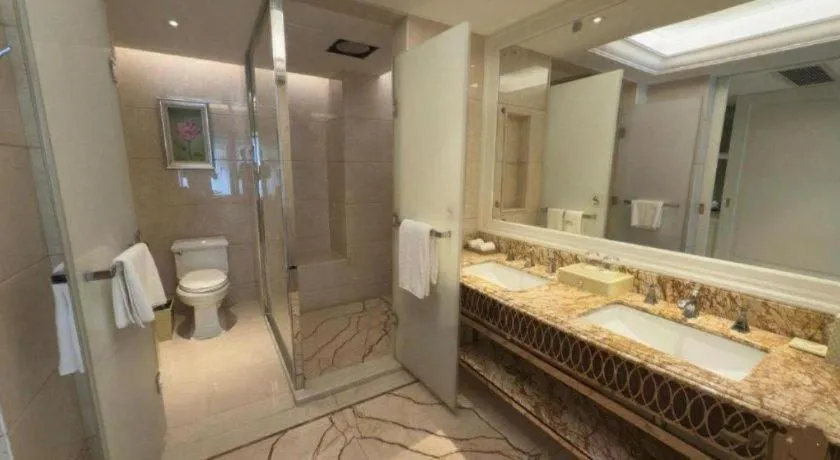 Lake Piedmont International Hotel