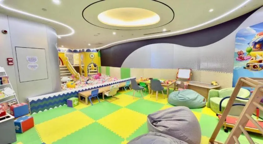 Lake Piedmont International Hotel