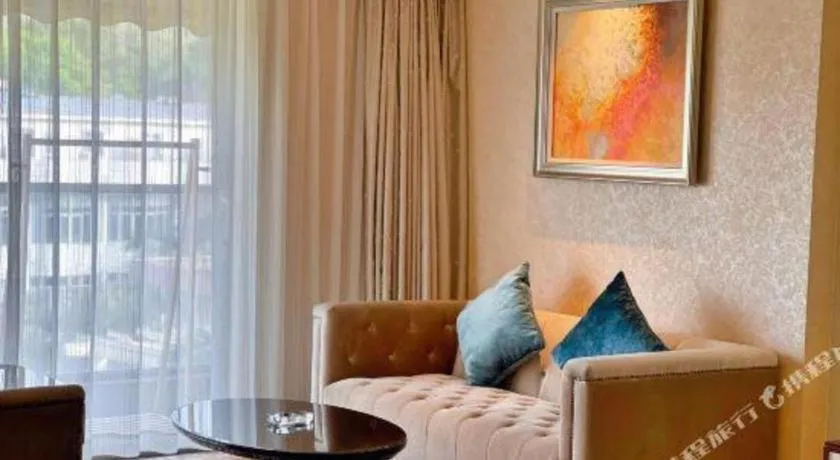 Lake Piedmont International Hotel