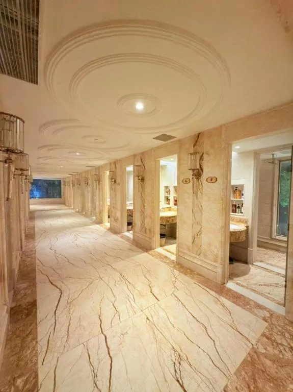 Lake Piedmont International Hotel