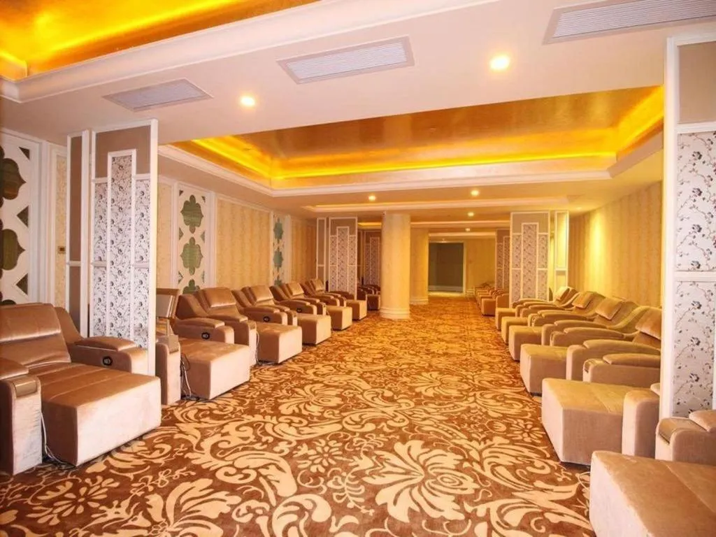 Lake Piedmont International Hotel