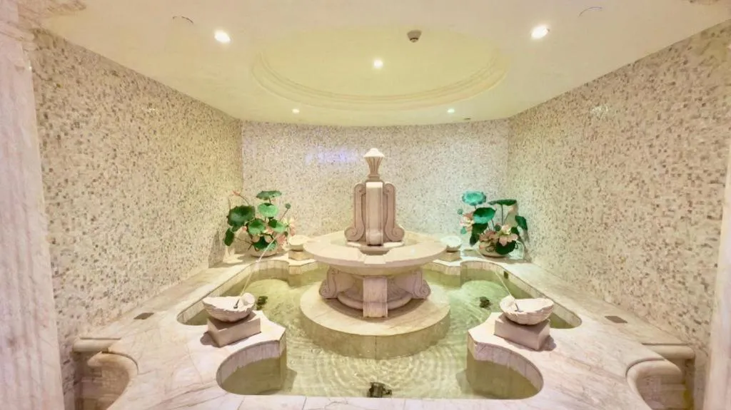 Lake Piedmont International Hotel