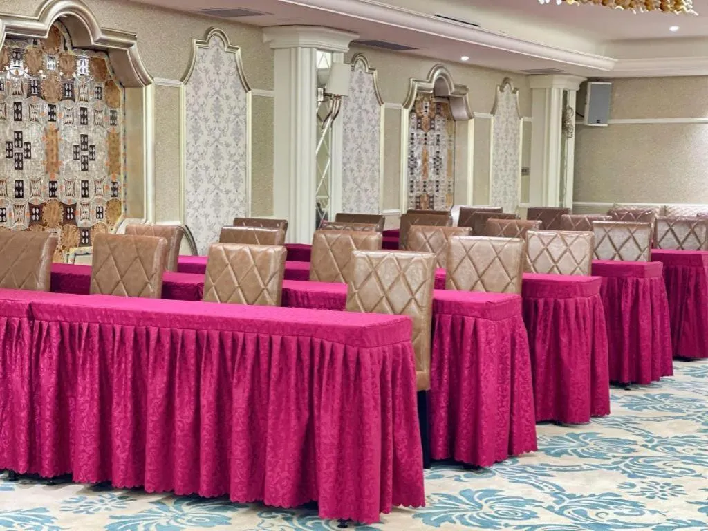 Lake Piedmont International Hotel