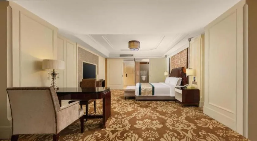 Bed in Lake Piedmont International Hotel