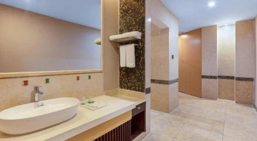 Vienna International Hotel Nanning East Station