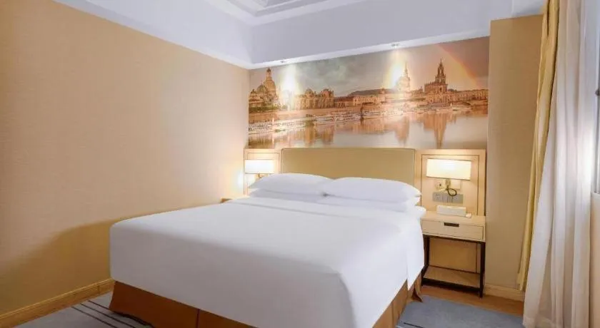 Bed in Vienna International Hotel Nanning East Station