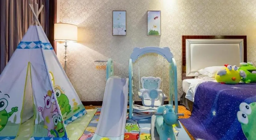 Bed in Country Garden Phoenix Hotel Maoming