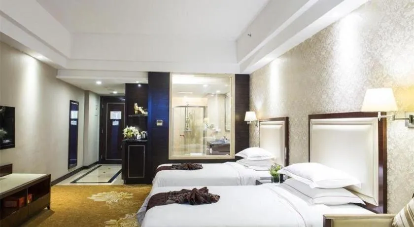 Bed in Country Garden Phoenix Hotel Maoming