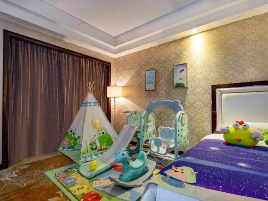 Bed in Country Garden Phoenix Hotel Maoming