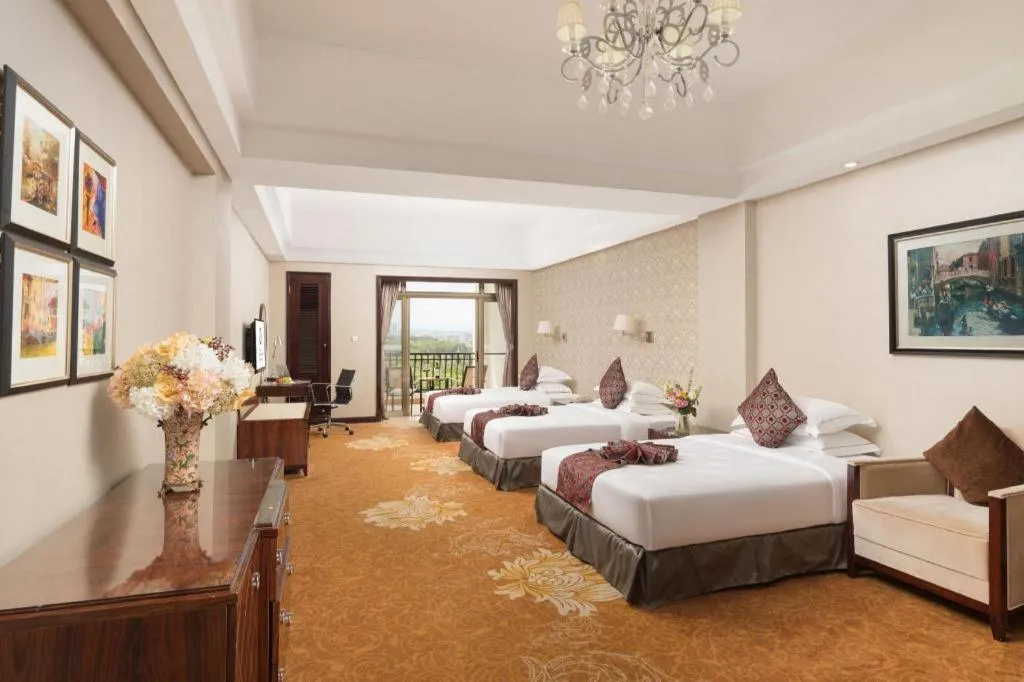 Bed in Country Garden Phoenix Hotel Maoming