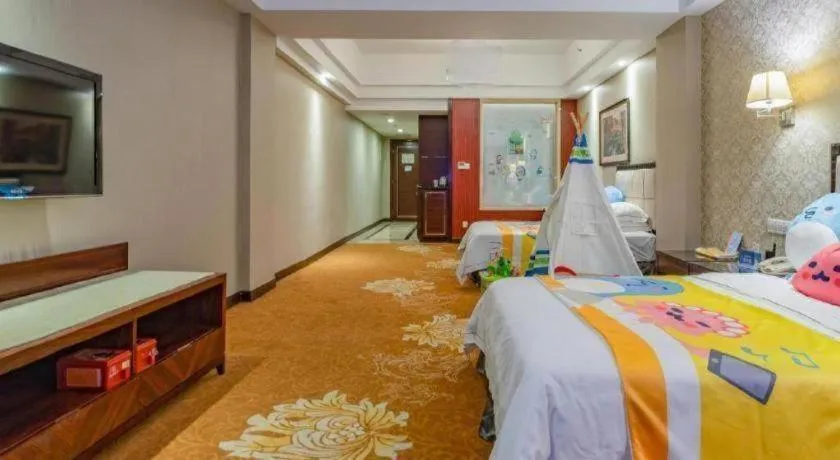 Bed in Country Garden Phoenix Hotel Maoming