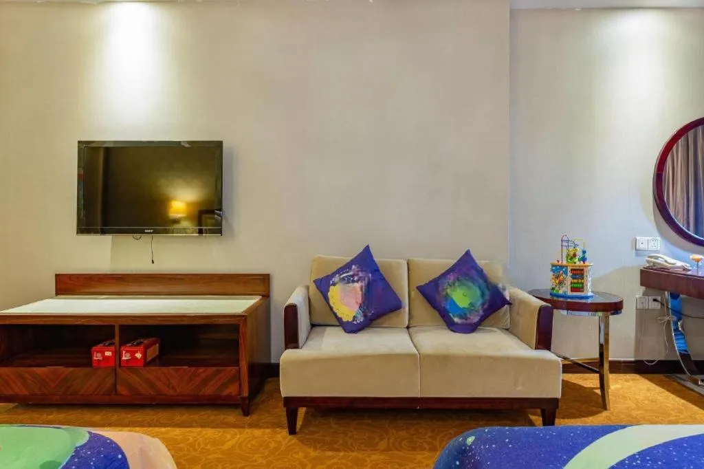 Bed in Country Garden Phoenix Hotel Maoming