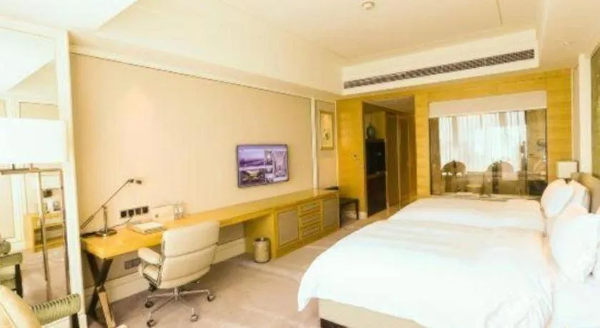 Bed in Ming Du Lakeside Hotel Nanning