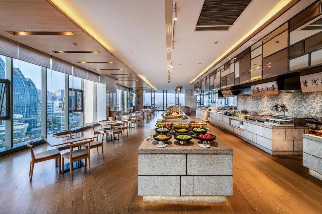 Yancheng Golden Eagle Fashion Hotel