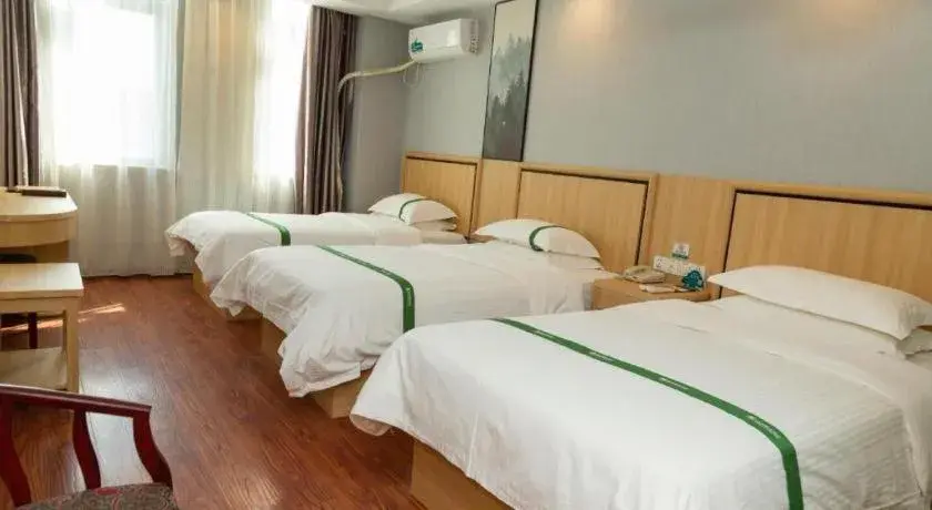 Bed in GreenTree Inn Jiansu Nantong Tongzhouwan Huanghe Road Business Hotel Bed in GreenTree Inn Jiansu Nantong Tongzhouwan Huanghe Road Business Hotel