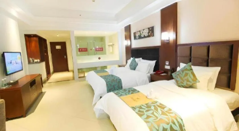 Bed in Qionghai Jin Mao Hotel