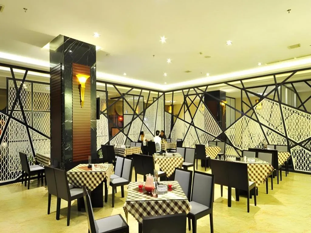 Qionghai Jin Mao Hotel