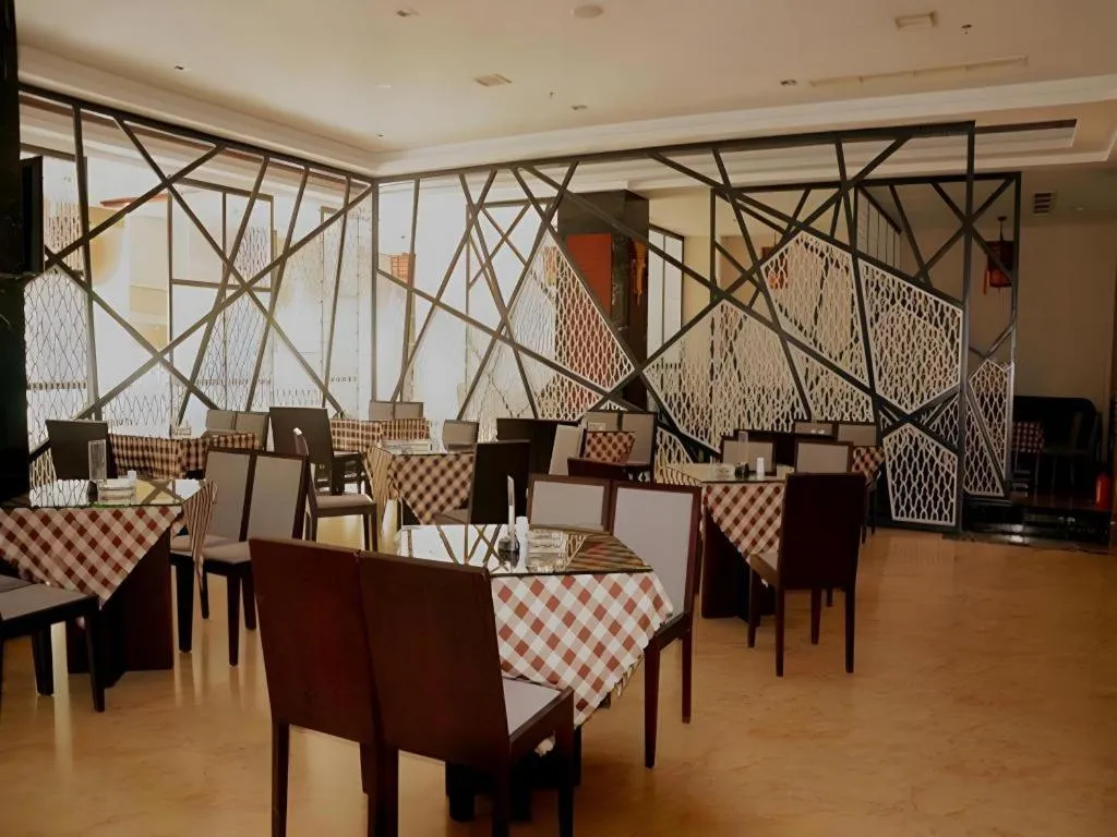 Qionghai Jin Mao Hotel