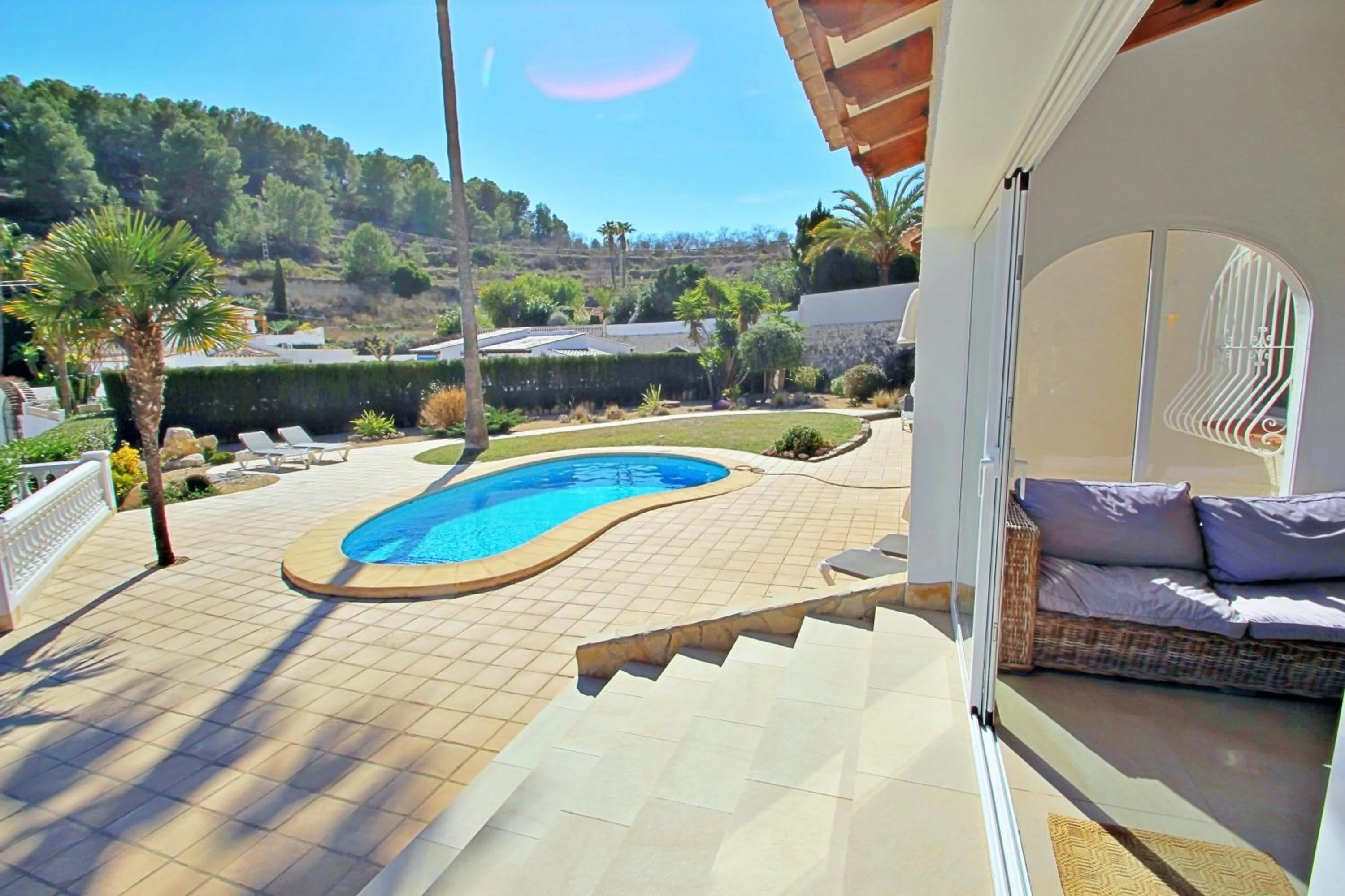 Alldo - hill side with private pool in Moraira
