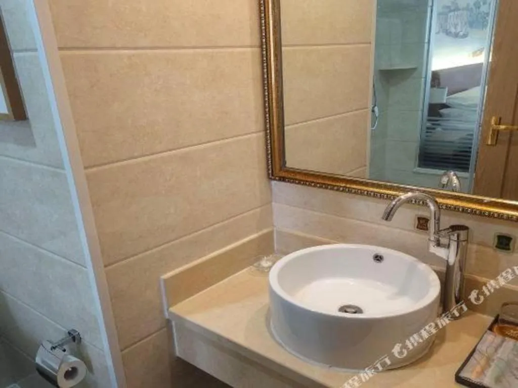 Vienna Hotel Tianjin Huaming