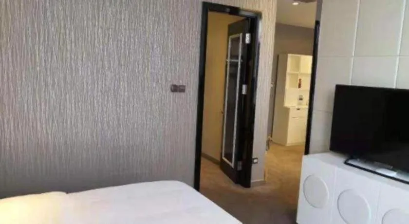 Bed in Harbin Ju Jian Hotel