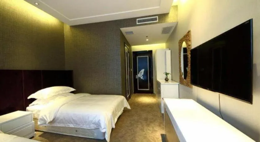 Bed in Harbin Ju Jian Hotel