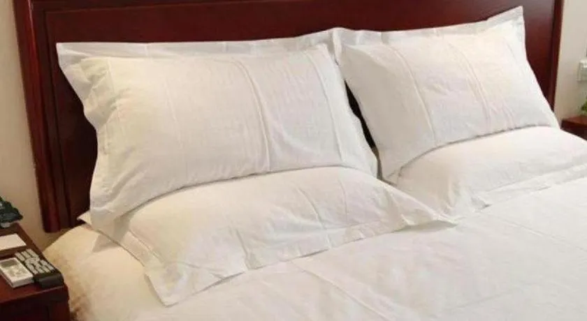 Bed in GreenTree Inn Beijing Daxing Xingye Street Liyuan Business Hotel