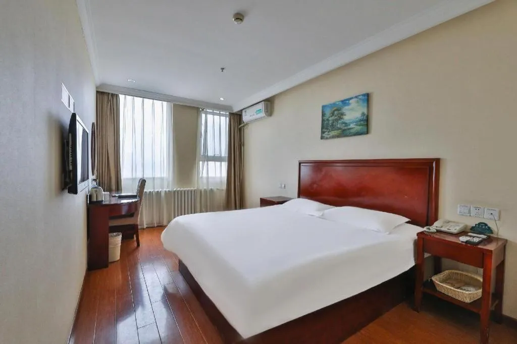 Bed in GreenTree Inn Beijing Daxing Xingye Street Liyuan Business Hotel