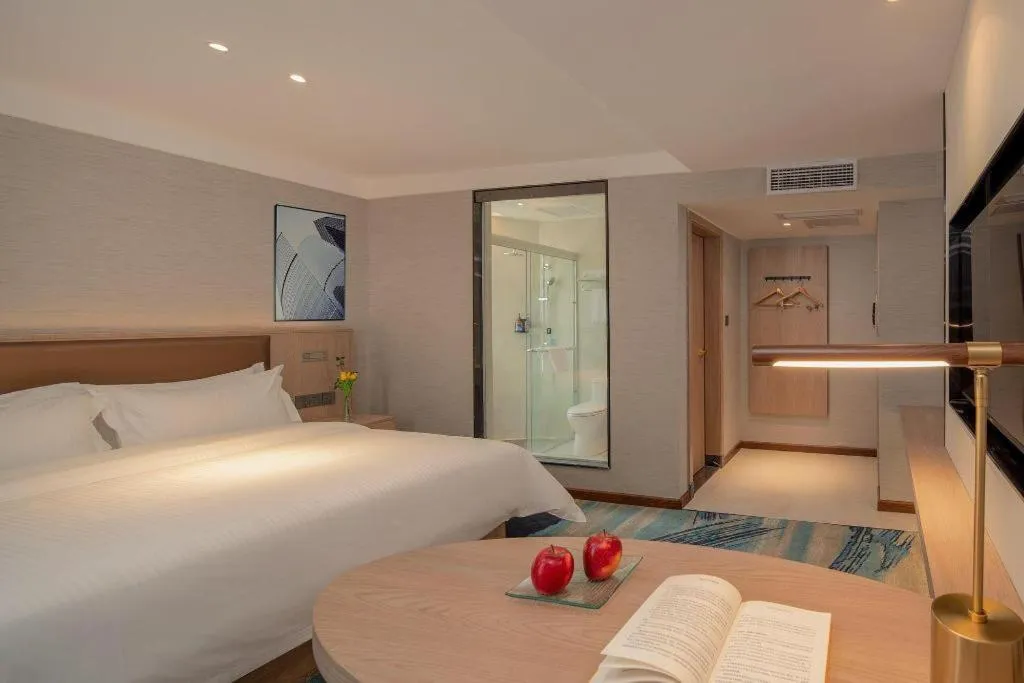 Bed in GreenTree Inn Ganzhou Sankang Temple DaRunFa Express Hotel