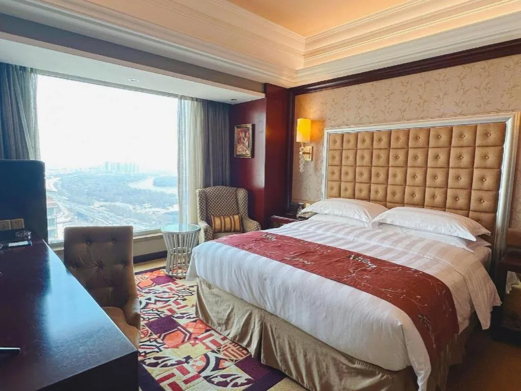 Bed in Shenyang Royal Wan Xin Hotel