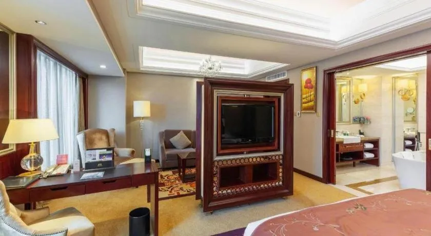 Bed in Shenyang Royal Wan Xin Hotel