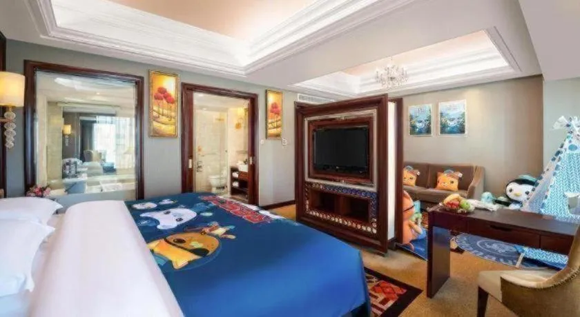 Bed in Shenyang Royal Wan Xin Hotel