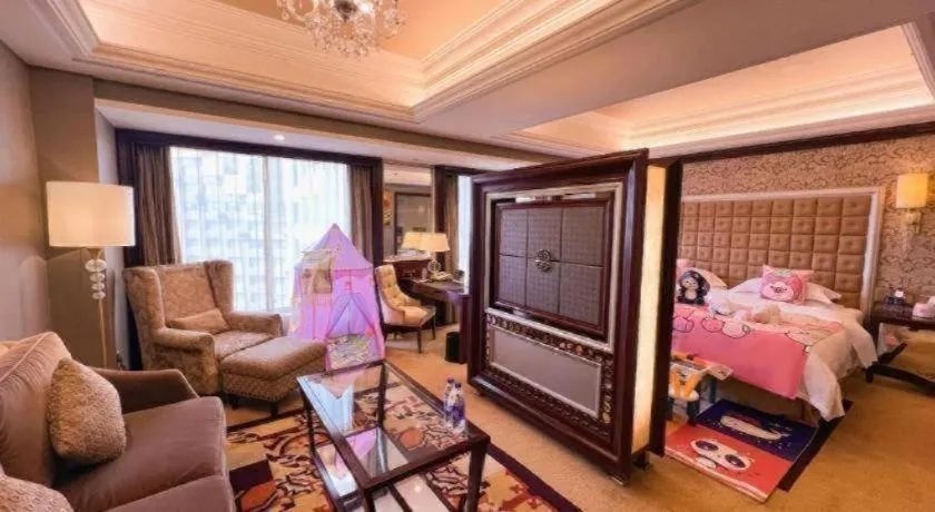 Bed in Shenyang Royal Wan Xin Hotel