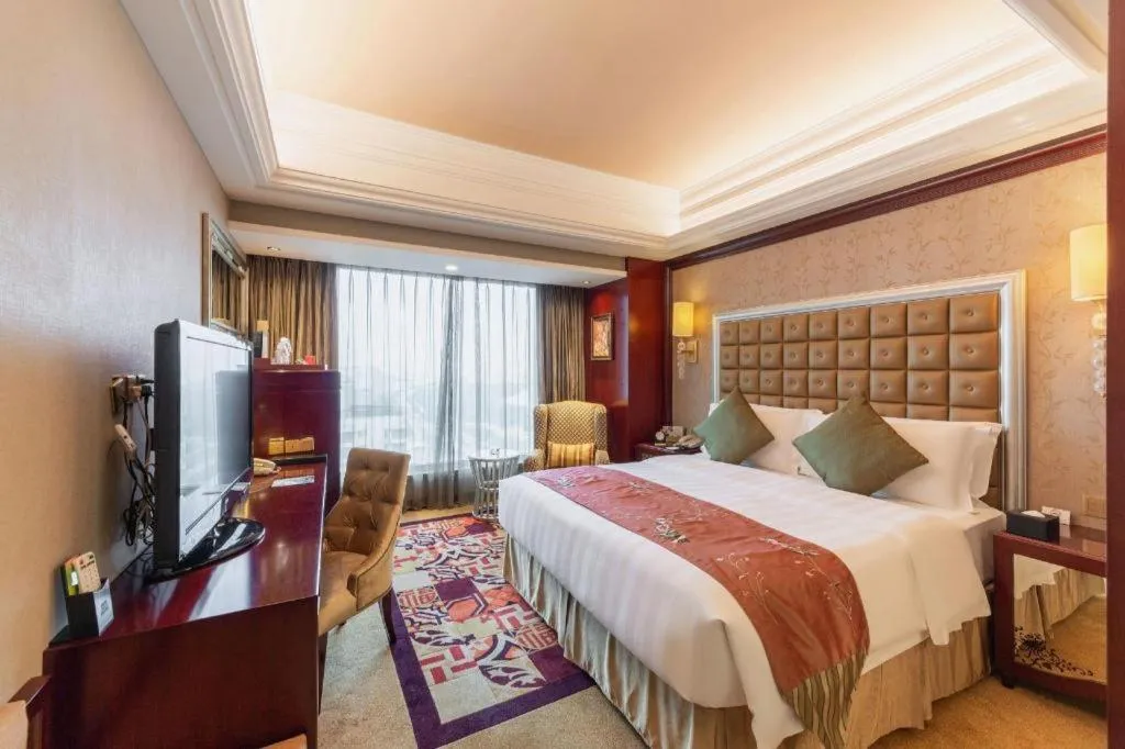 Bed in Shenyang Royal Wan Xin Hotel