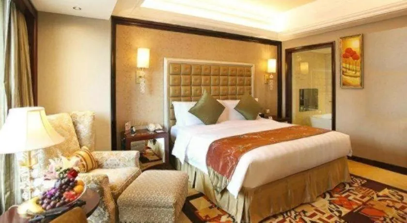 Bed in Shenyang Royal Wan Xin Hotel