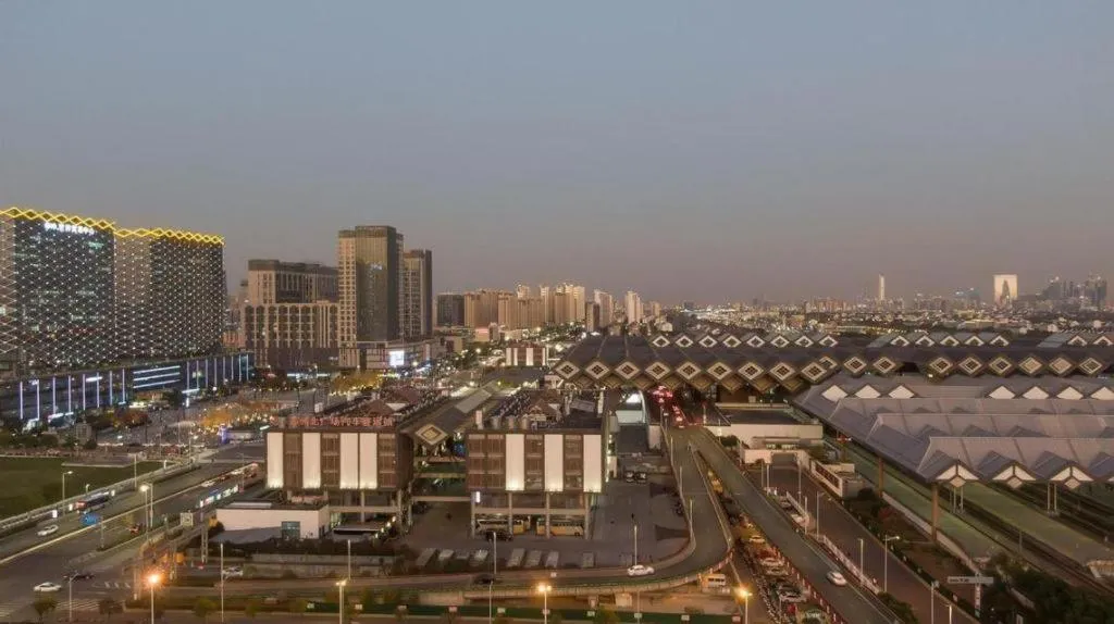 GreenTree Inn Suzhou Railway Station North Square Haobainian Wedding Dress City Express Hotel