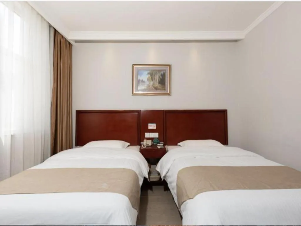 Bed in GreenTree Inn Beijing Tonzhou Maju Bridge No.2 Express Hotel