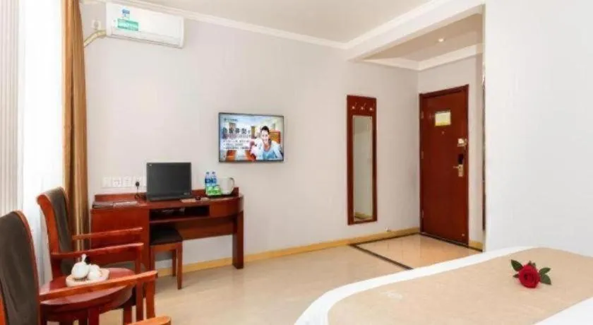 Bed in GreenTree Inn Beijing Tonzhou Maju Bridge No.2 Express Hotel