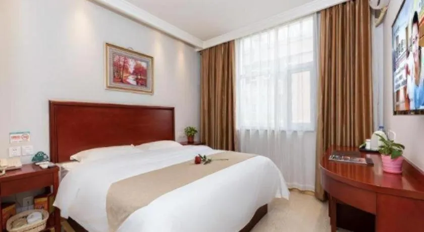 Bed in GreenTree Inn Beijing Tonzhou Maju Bridge No.2 Express Hotel