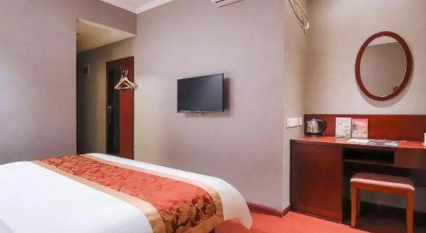 Bed in GreenTree Inn Suzhou Shihu Suli Road Express Hotel