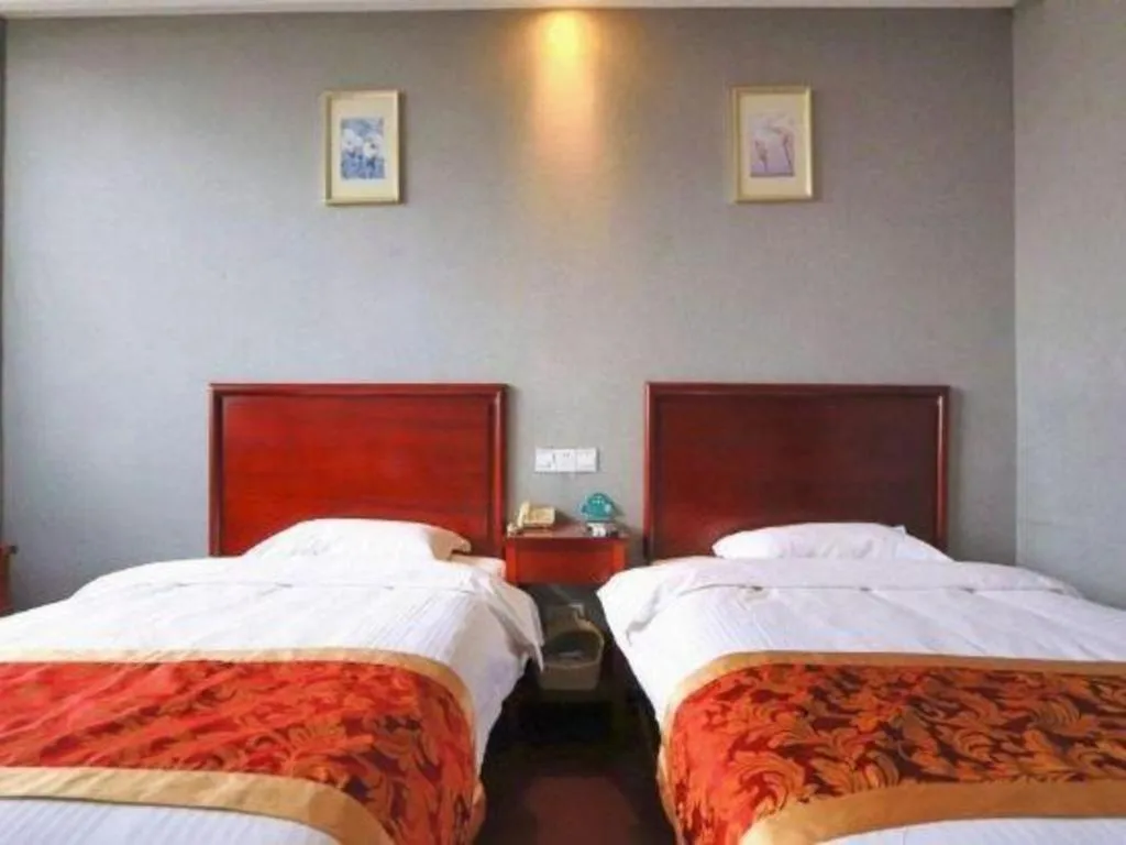 Bed in GreenTree Inn Suzhou Shihu Suli Road Express Hotel