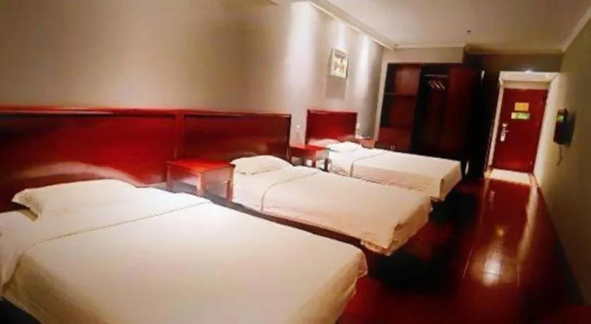 Bed in GreenTree Inn Suzhou Shihu Suli Road Express Hotel