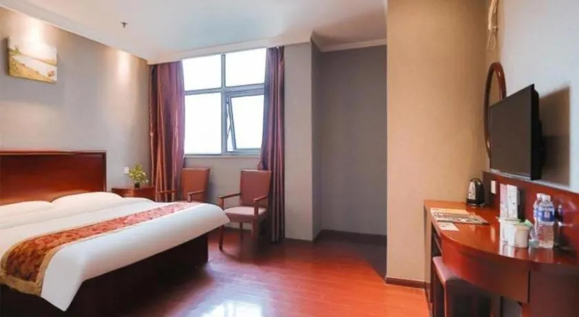 Bed in GreenTree Inn Suzhou Shihu Suli Road Express Hotel